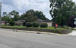 525 W 17th Street, Bloomington, IN 47404