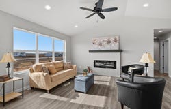 563 EMERALD ISLE Court, WRIGHTSTOWN, WI 54180