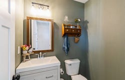 828 SW 47th Circle, Ankeny, IA 50023