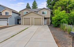 419 E E St, Deer Park, WA 99006