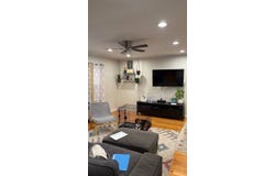 10 Cranberry Ln, Plainview, NY 11803