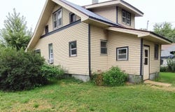 203 Maple Street, Clemons, IA 50051
