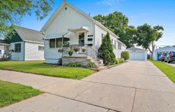 1362 ELM Street, GREEN BAY, WI 54302-1305