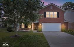 13386 Smokey Quartz Lane, Fishers, IN 46038