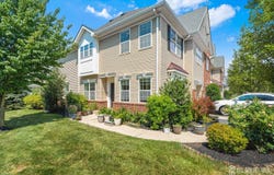 36 Andrews Way, Piscataway, NJ 08854