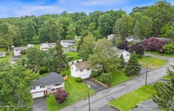 206 Florence Drive, Clarks Summit, PA 18411