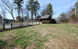 198 Grove St, Franklin, MA 02038