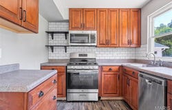 7012 Randolph Drive, Barnhart, MO 63012