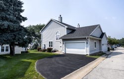 8423 S 76th St, Franklin, WI 53132
