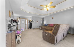 2451 S Hartford Avenue, Bolivar, MO 65613