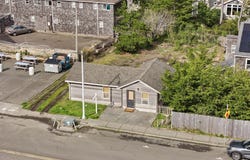 150 AVENUE U, Seaside, OR 97138