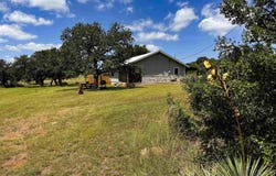 384 Wild Oak Drive, Llano, TX 78643