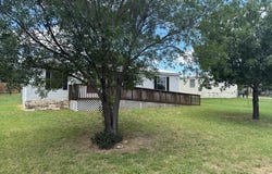 200 Sarah Circle, Llano, TX 78643
