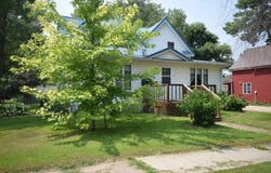 718 3rd Ave E, Sisseton, SD 57262
