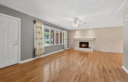 49 Lakeview Drive, Belleville, IL 62223