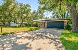 870 N Charlotte Avenue, Stephenville, TX 76401