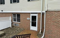 255 Park Place, Chagrin Falls, OH 44022