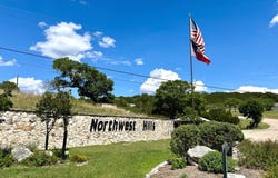 120 Sam Houston Dr, Kerrville, TX 78028