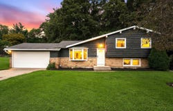 193 Lantern Drive NW, Comstock Park, MI 49321