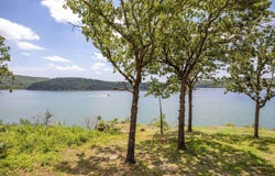 314 6th Avenue, Ridgedale, MO 65739