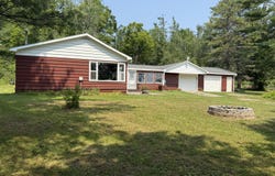 4067 N Straits Highway, Cheboygan, MI 49721
