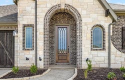 304 Alina Street, Burleson, TX 76028