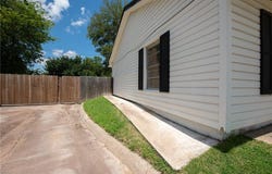 4204 Carter Creek Parkway, Bryan, TX 77802
