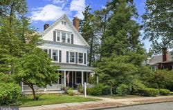 121 W SPRINGETTSBURY AVENUE, YORK, PA 17403