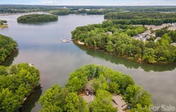 449 Windward Drive, Davidson, NC 28036