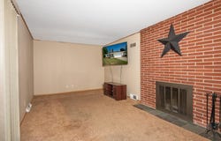 8033 18th Ave, Kenosha, WI 53143