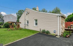 315 LEEDOM AVE, BRISTOL, PA 19007