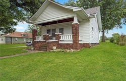 601 W 22nd Street, Higginsville, MO 64037