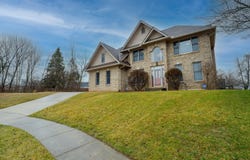 2442 Greystone Lane, Springfield, OH 45503