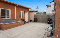 514 W 105th, Los Angeles, CA 90044