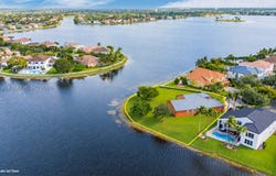 3900 SW 195th Ter, Miramar, FL 33029