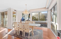 320 N Maple Dr, Beverly Hills, CA 90210