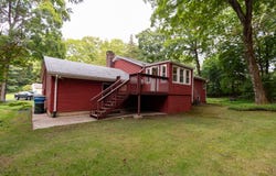 45 Renshaw Road, Hamden, CT 06518