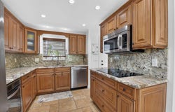 711 NE Harbour Terrace, Boca Raton, FL 33431