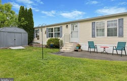422 FORDHOOK, DOYLESTOWN, PA 18901