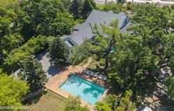 811 E Scenic Drive, Pass Christian, MS 39571