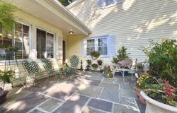 Darien, CT 06820