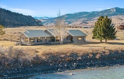 573 E River Rd, Emigrant, MT 59027