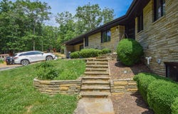 5996 Grandin Road Ext, Roanoke, VA 24018
