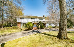 62 Cherry Lane, Syosset, NY 11791