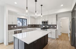 1241 Green Tree Dr, Oconomowoc, WI 53066