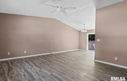 913 DIANE Court, Springfield, IL 62702