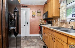 408 SW Elmwood AVE, Topeka, KS 66606