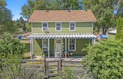 7211 N Starr Rd, Newman Lake, WA 99025