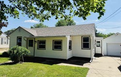 705 S 7th, OREGON, IL 61061