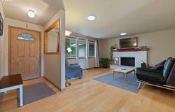 6135 SW CROSS CREEK Dr, Beaverton, OR 97078